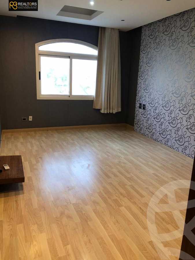 https://aqarmap.com.eg/ar/listing/4022549-for-sale-cairo-6th-of-october-compound-el-worod