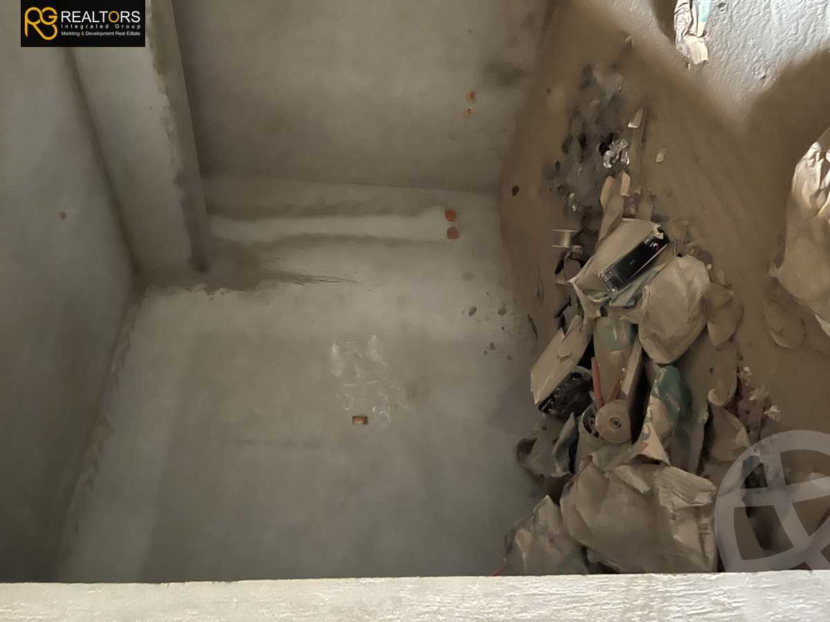 https://aqarmap.com.eg/en/listing/4037134-for-sale-cairo-el-sheikh-zayed-city-compounds-in-sheikh-zayed-pyramids-walk