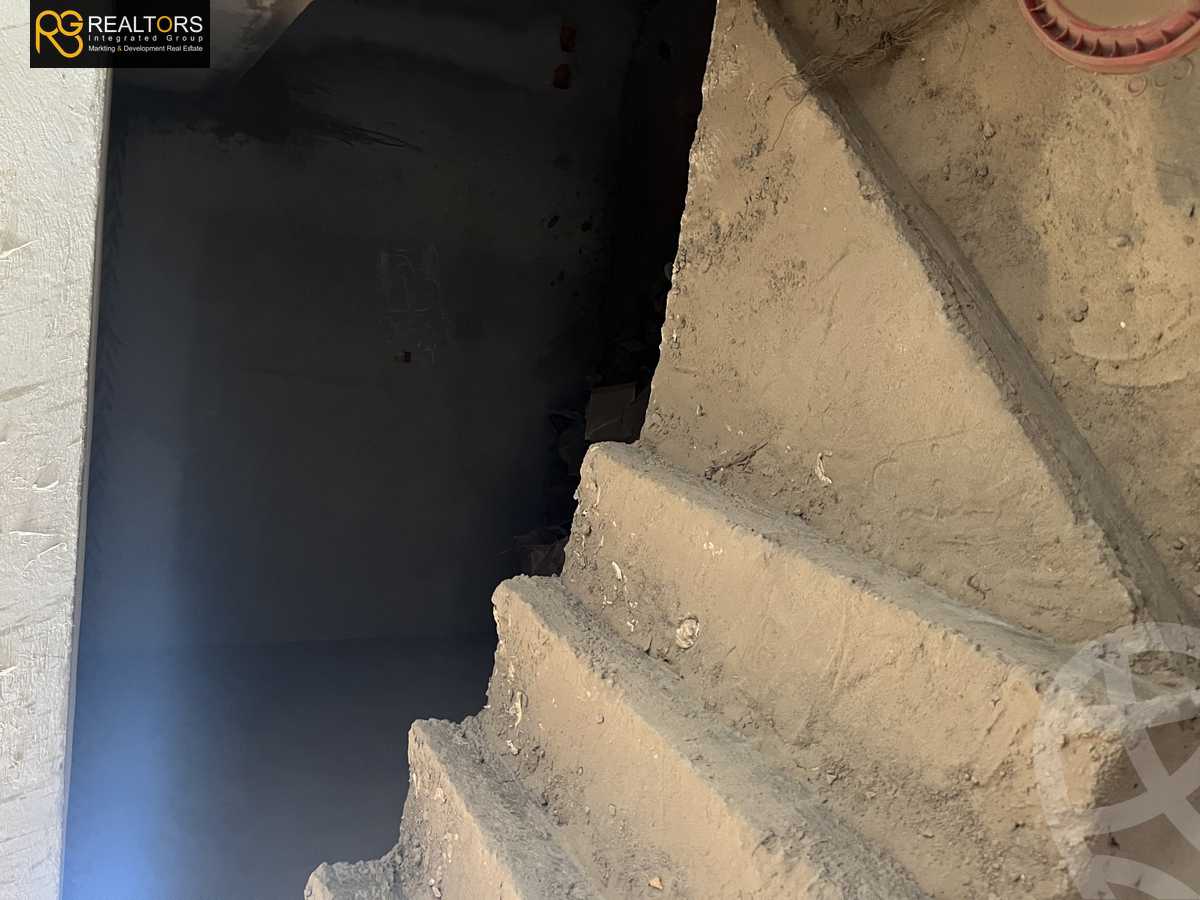 https://aqarmap.com.eg/en/listing/4037134-for-sale-cairo-el-sheikh-zayed-city-compounds-in-sheikh-zayed-pyramids-walk