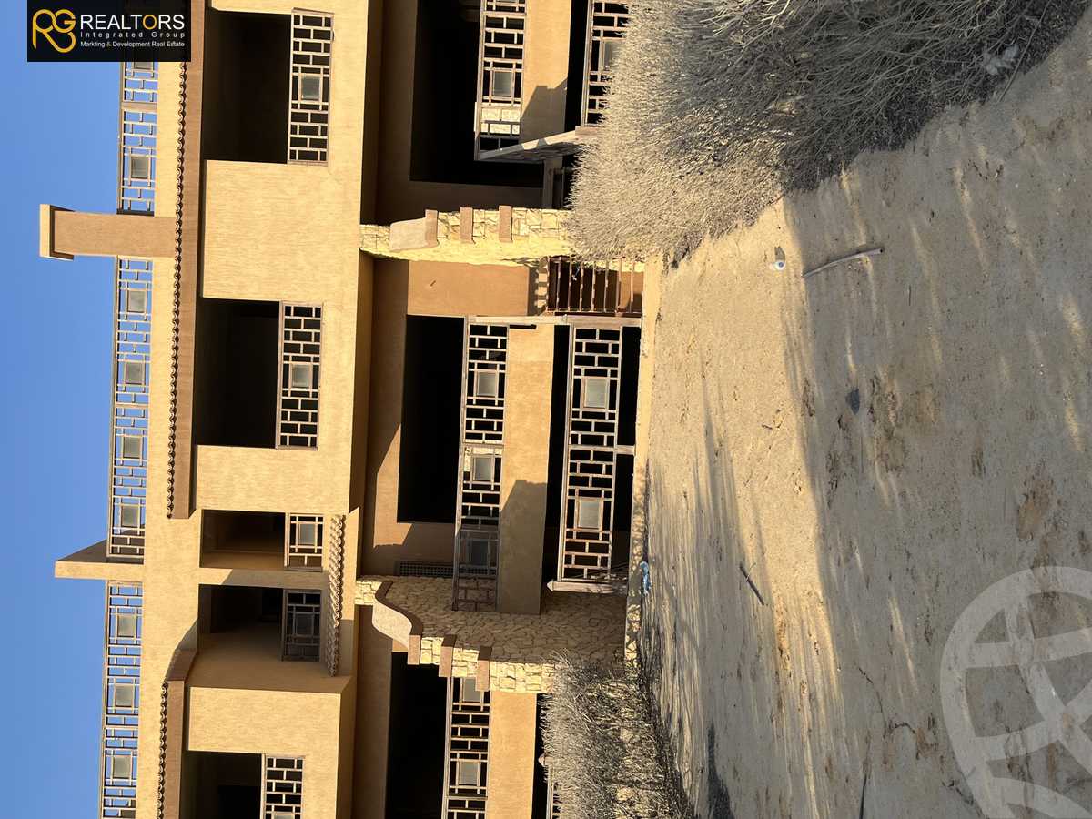 https://aqarmap.com.eg/en/listing/4037134-for-sale-cairo-el-sheikh-zayed-city-compounds-in-sheikh-zayed-pyramids-walk