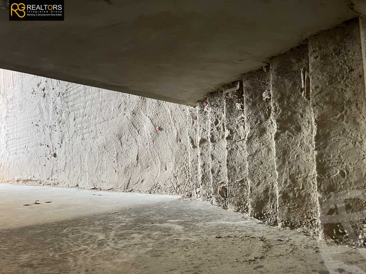 https://aqarmap.com.eg/en/listing/4037134-for-sale-cairo-el-sheikh-zayed-city-compounds-in-sheikh-zayed-pyramids-walk