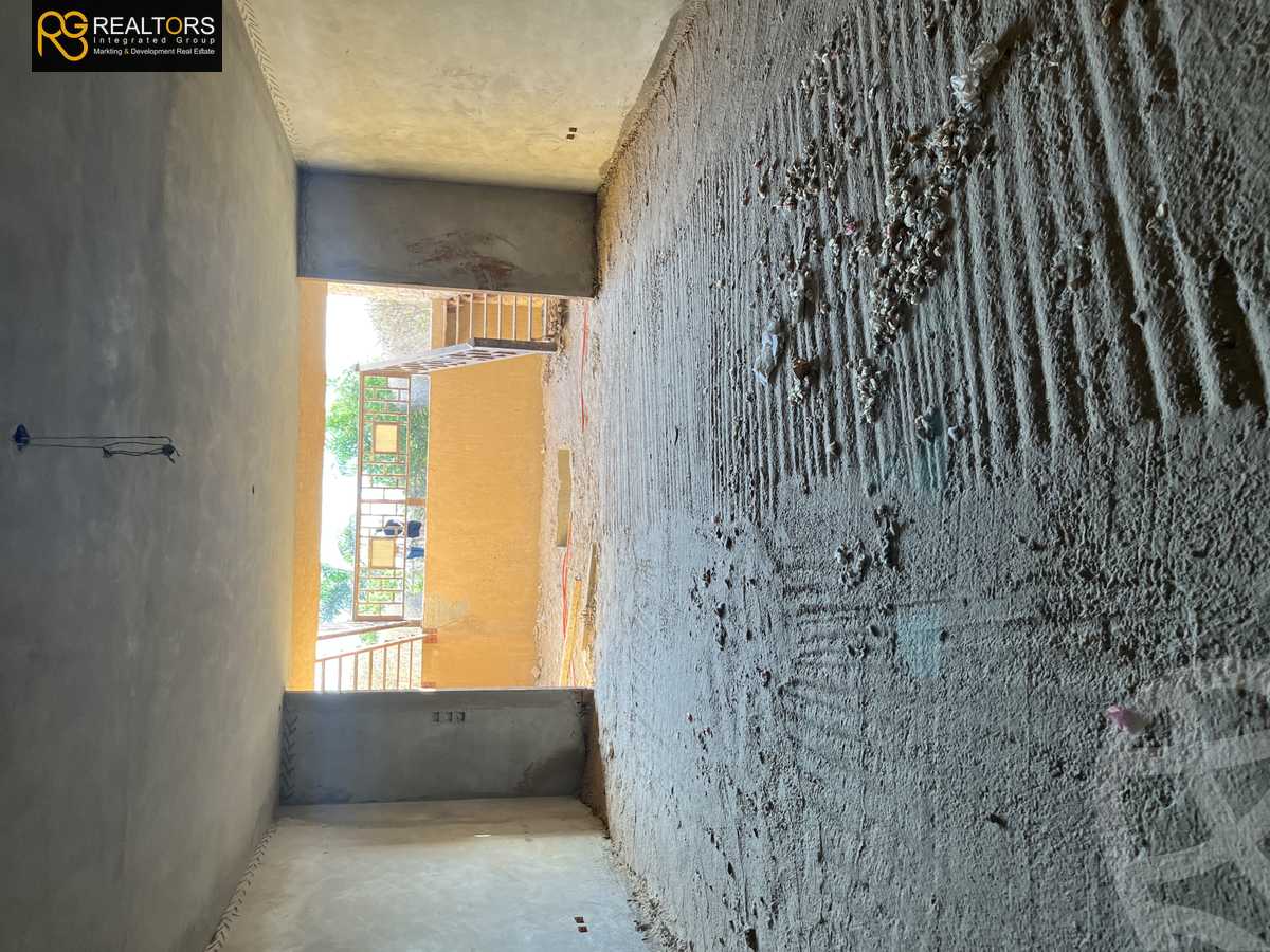 https://aqarmap.com.eg/en/listing/4037134-for-sale-cairo-el-sheikh-zayed-city-compounds-in-sheikh-zayed-pyramids-walk