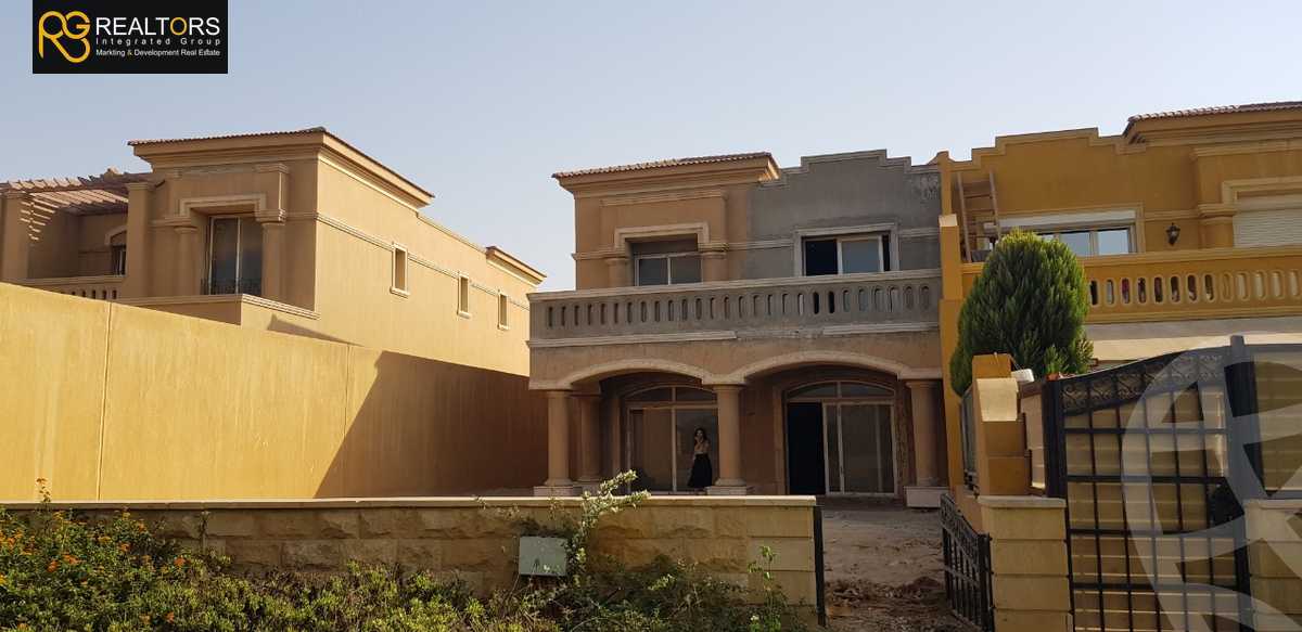 https://aqarmap.com.eg/en/listing/4038594-for-sale-cairo-el-sheikh-zayed-city-compounds-in-sheikh-zayed-royal-meadows