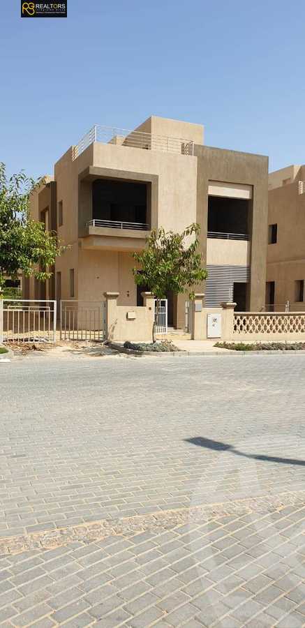 https://aqarmap.com.eg/en/listing/4049440-for-sale-cairo-el-sheikh-zayed-city-compounds-in-sheikh-zayed-palm-hills-october-golf-extension