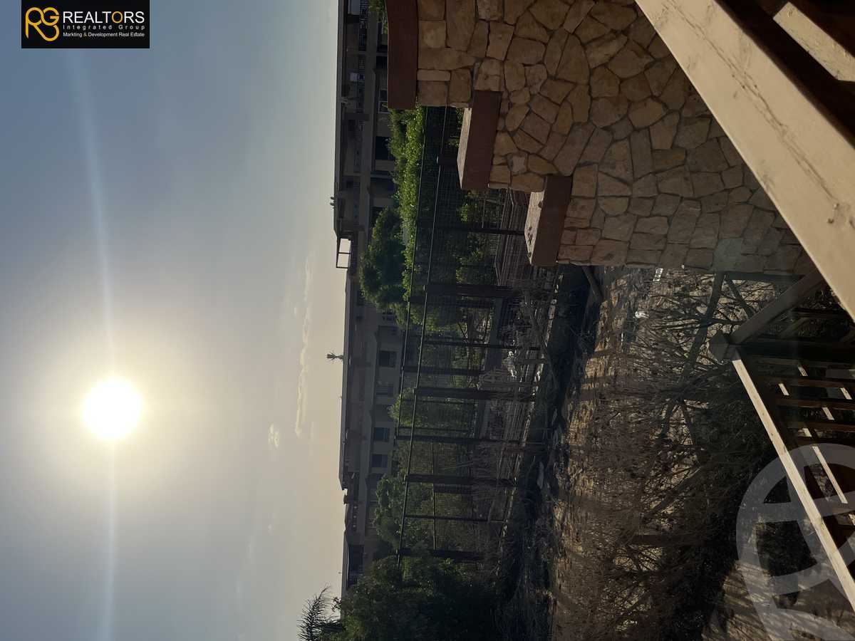 https://aqarmap.com.eg/en/listing/4051162-for-sale-cairo-el-sheikh-zayed-city-compounds-in-sheikh-zayed-pyramids-walk