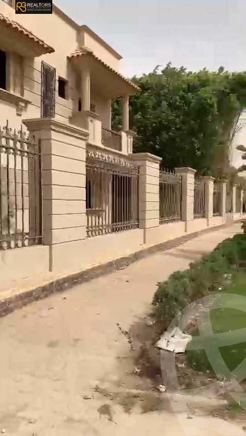 https://aqarmap.com.eg/ar/listing/4051474-for-sale-cairo-el-sheikh-zayed-city-compounds-in-sheikh-zayed-royal-city