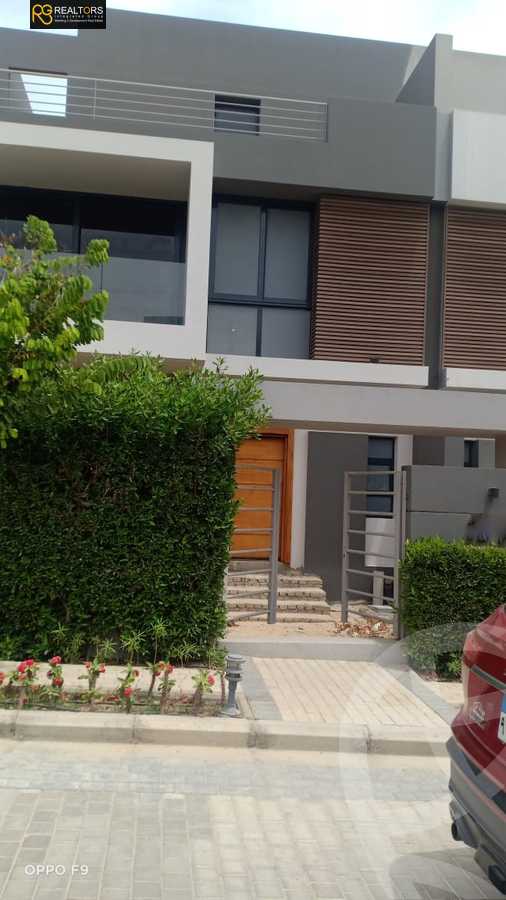 https://aqarmap.com.eg/en/listing/4070016-for-sale-cairo-el-sheikh-zayed-city-compounds-in-sheikh-zayed-el-patio-zahraa