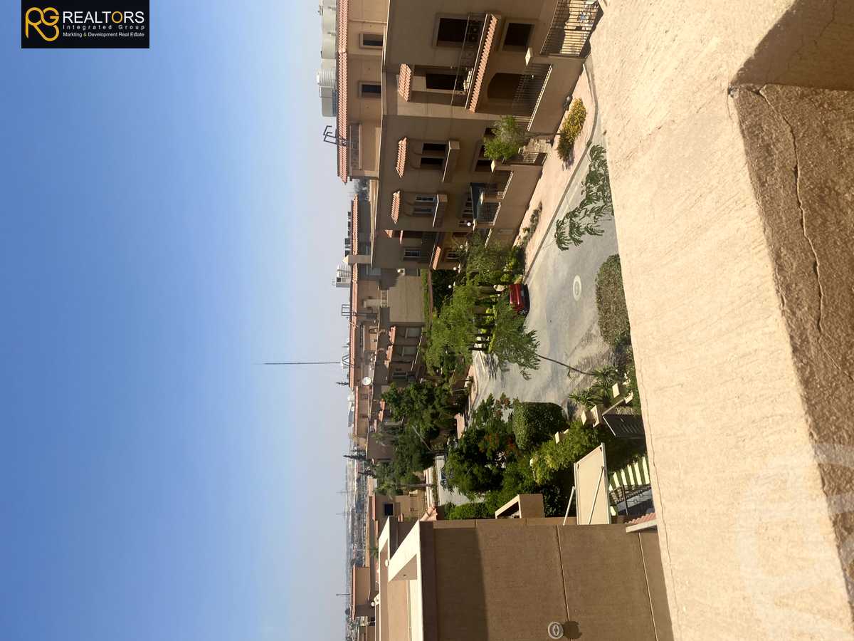 https://aqarmap.com.eg/ar/listing/4070714-for-sale-cairo-6th-of-october-compound-rihana