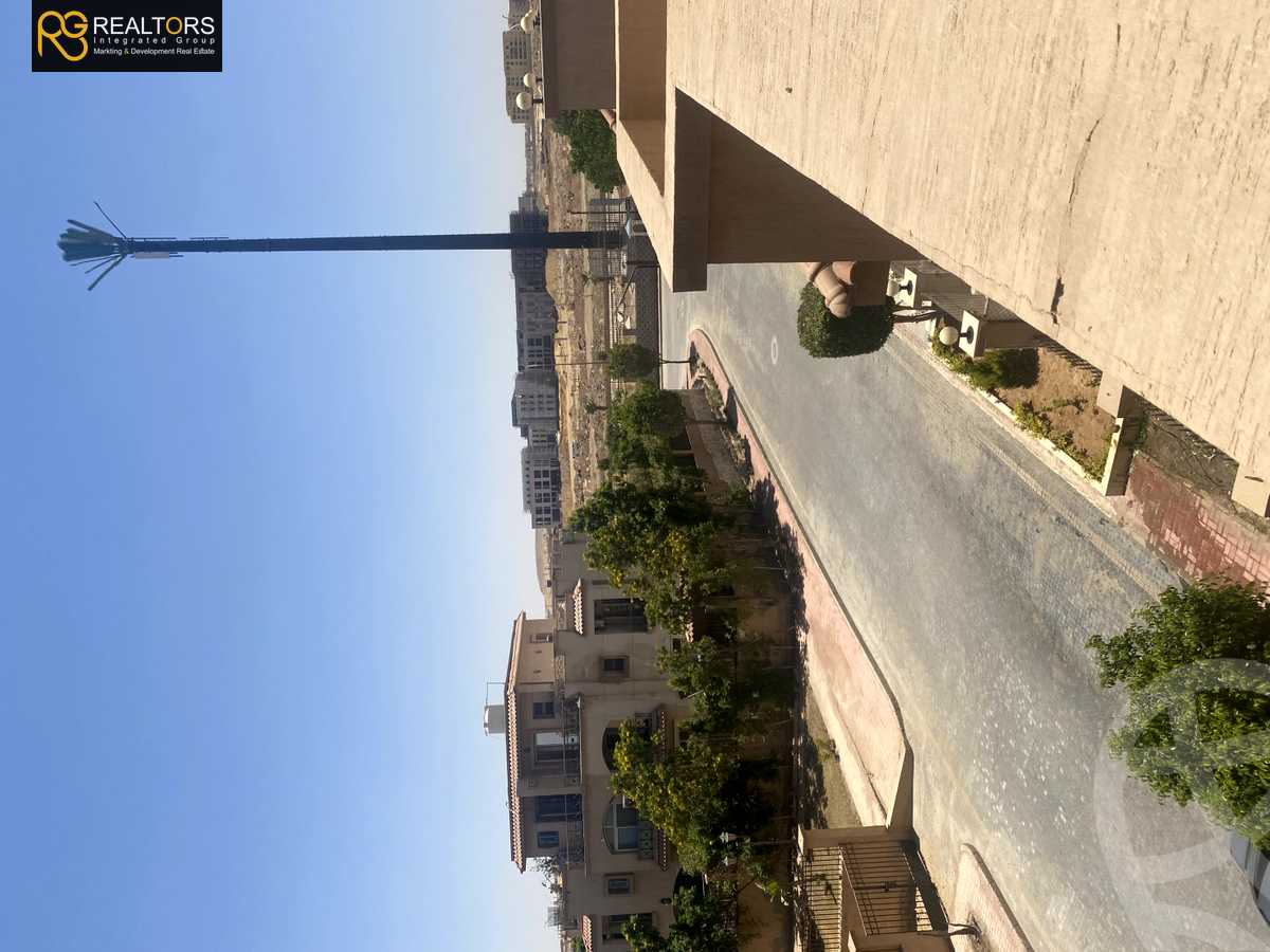 https://aqarmap.com.eg/ar/listing/4070714-for-sale-cairo-6th-of-october-compound-rihana
