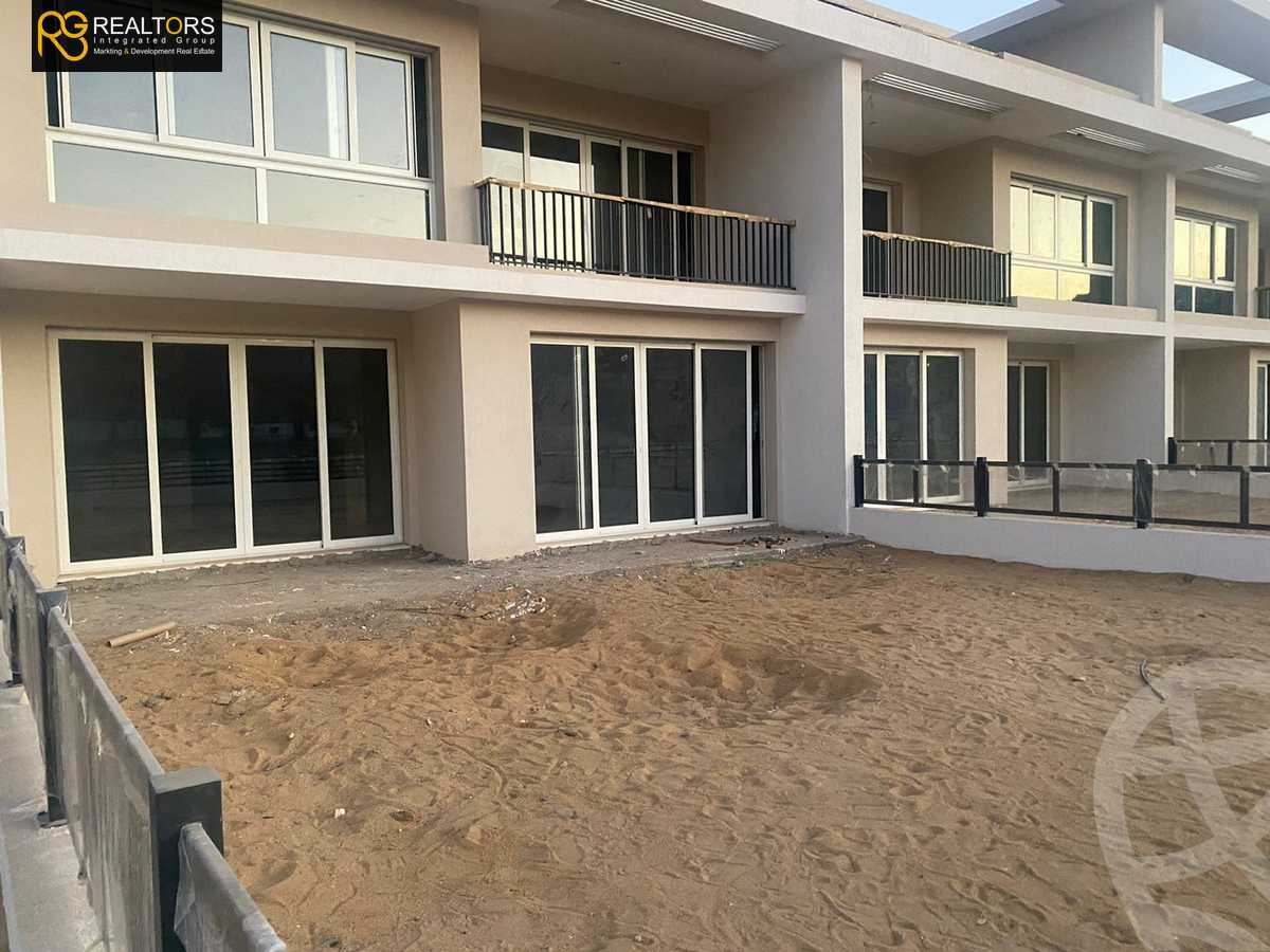 https://aqarmap.com.eg/en/listing/4072122-for-sale-cairo-6th-of-october-compound-pyramid-hills
