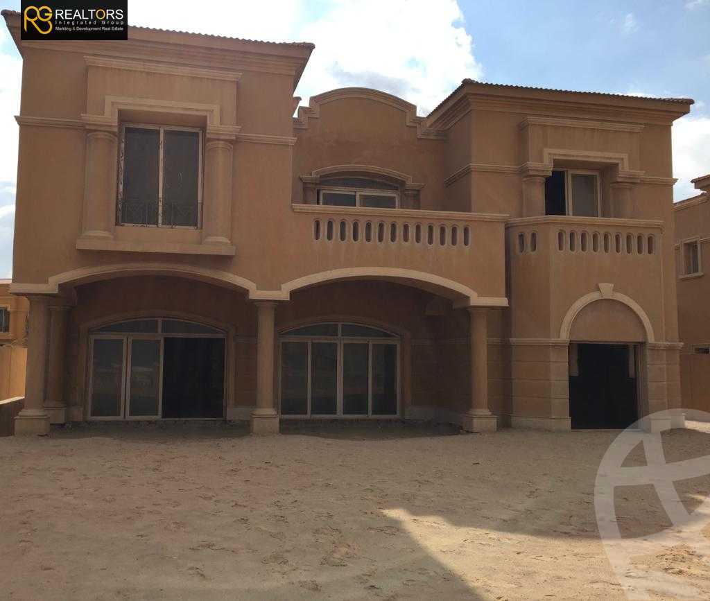 https://aqarmap.com.eg/en/listing/4072508-for-sale-cairo-el-sheikh-zayed-city-compounds-in-sheikh-zayed-royal-meadows