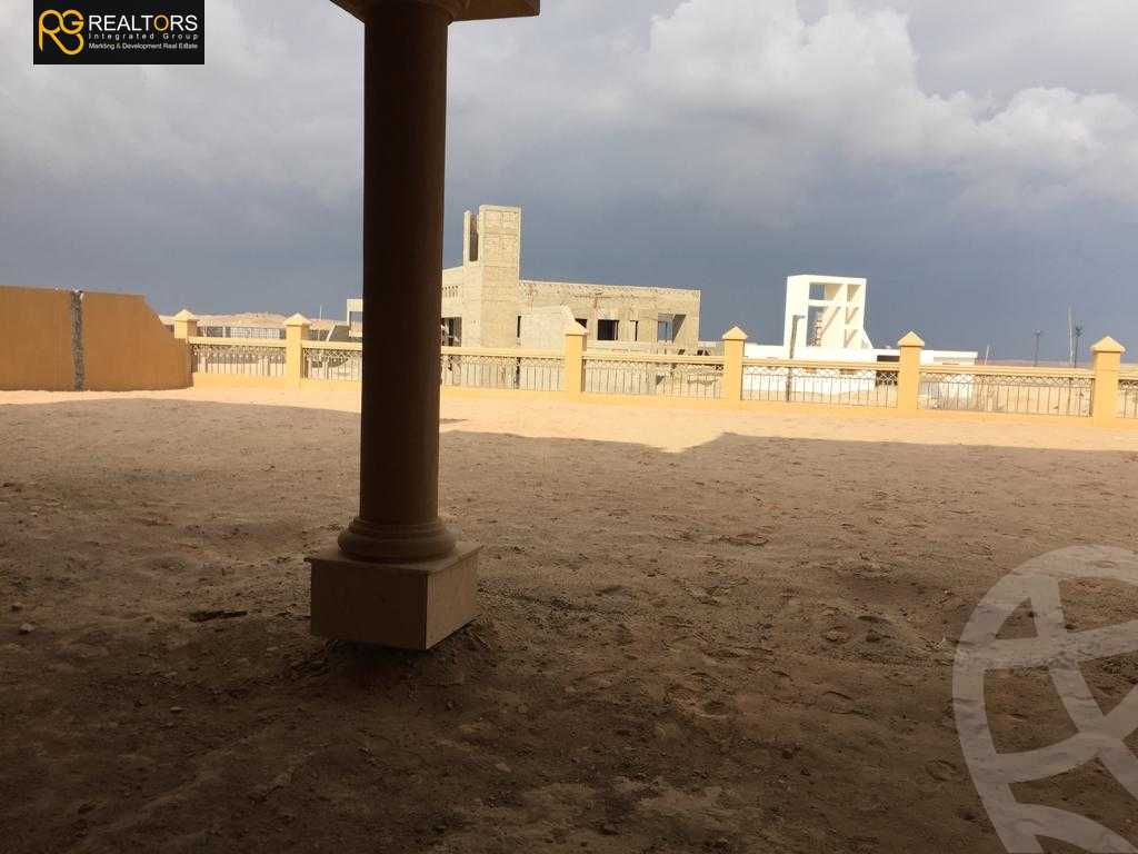 https://aqarmap.com.eg/en/listing/4072508-for-sale-cairo-el-sheikh-zayed-city-compounds-in-sheikh-zayed-royal-meadows