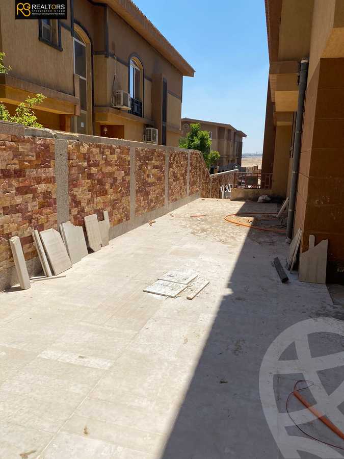 https://aqarmap.com.eg/ar/listing/4074513-for-sale-cairo-el-sheikh-zayed-city-compounds-in-sheikh-zayed-pyramids-walk