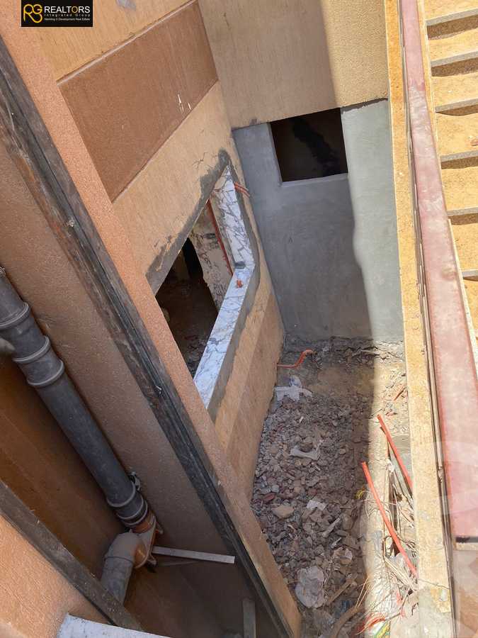 https://aqarmap.com.eg/ar/listing/4074513-for-sale-cairo-el-sheikh-zayed-city-compounds-in-sheikh-zayed-pyramids-walk