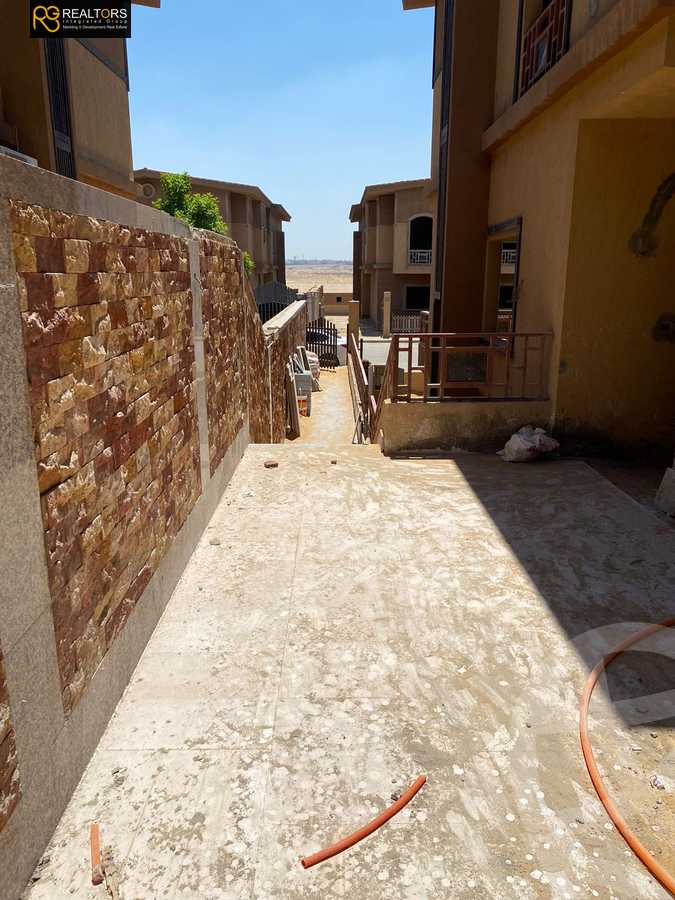 https://aqarmap.com.eg/ar/listing/4074513-for-sale-cairo-el-sheikh-zayed-city-compounds-in-sheikh-zayed-pyramids-walk