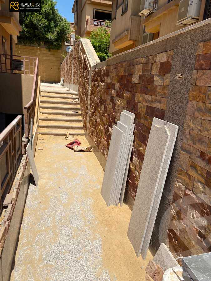 https://aqarmap.com.eg/ar/listing/4074513-for-sale-cairo-el-sheikh-zayed-city-compounds-in-sheikh-zayed-pyramids-walk