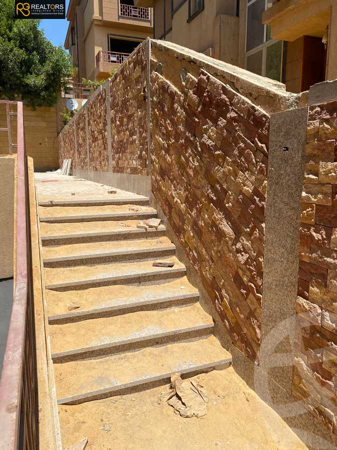 https://aqarmap.com.eg/ar/listing/4074513-for-sale-cairo-el-sheikh-zayed-city-compounds-in-sheikh-zayed-pyramids-walk