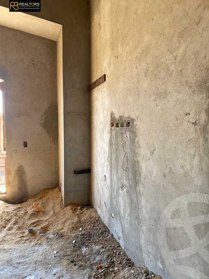 https://aqarmap.com.eg/ar/listing/4074513-for-sale-cairo-el-sheikh-zayed-city-compounds-in-sheikh-zayed-pyramids-walk