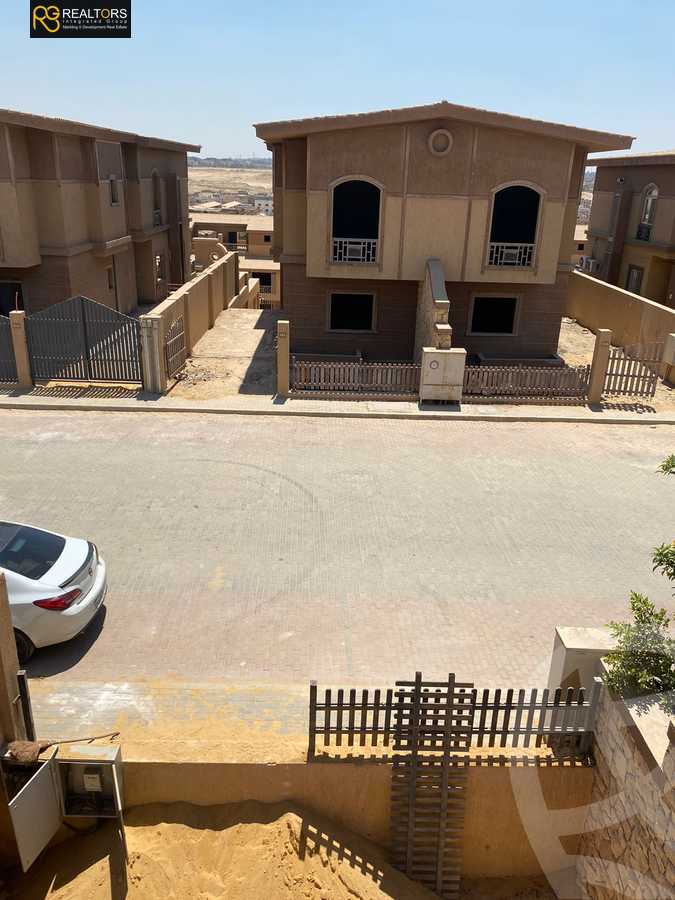 https://aqarmap.com.eg/ar/listing/4074513-for-sale-cairo-el-sheikh-zayed-city-compounds-in-sheikh-zayed-pyramids-walk