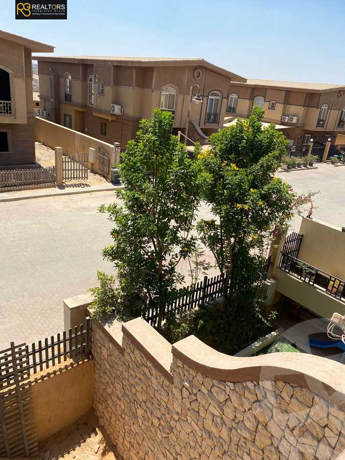 https://aqarmap.com.eg/ar/listing/4074513-for-sale-cairo-el-sheikh-zayed-city-compounds-in-sheikh-zayed-pyramids-walk