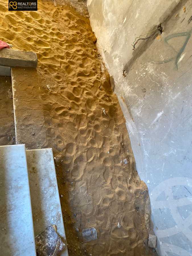 https://aqarmap.com.eg/ar/listing/4074513-for-sale-cairo-el-sheikh-zayed-city-compounds-in-sheikh-zayed-pyramids-walk