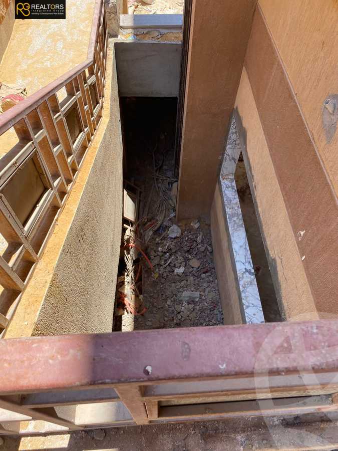 https://aqarmap.com.eg/ar/listing/4074513-for-sale-cairo-el-sheikh-zayed-city-compounds-in-sheikh-zayed-pyramids-walk