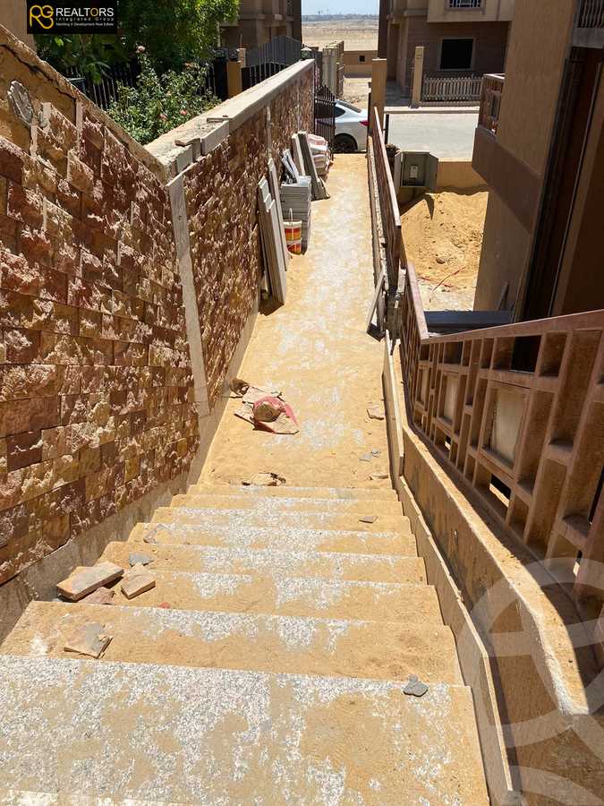 https://aqarmap.com.eg/ar/listing/4074513-for-sale-cairo-el-sheikh-zayed-city-compounds-in-sheikh-zayed-pyramids-walk