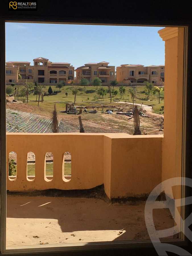 https://aqarmap.com.eg/en/listing/4075047-for-sale-cairo-el-sheikh-zayed-city-compounds-in-sheikh-zayed-royal-meadows