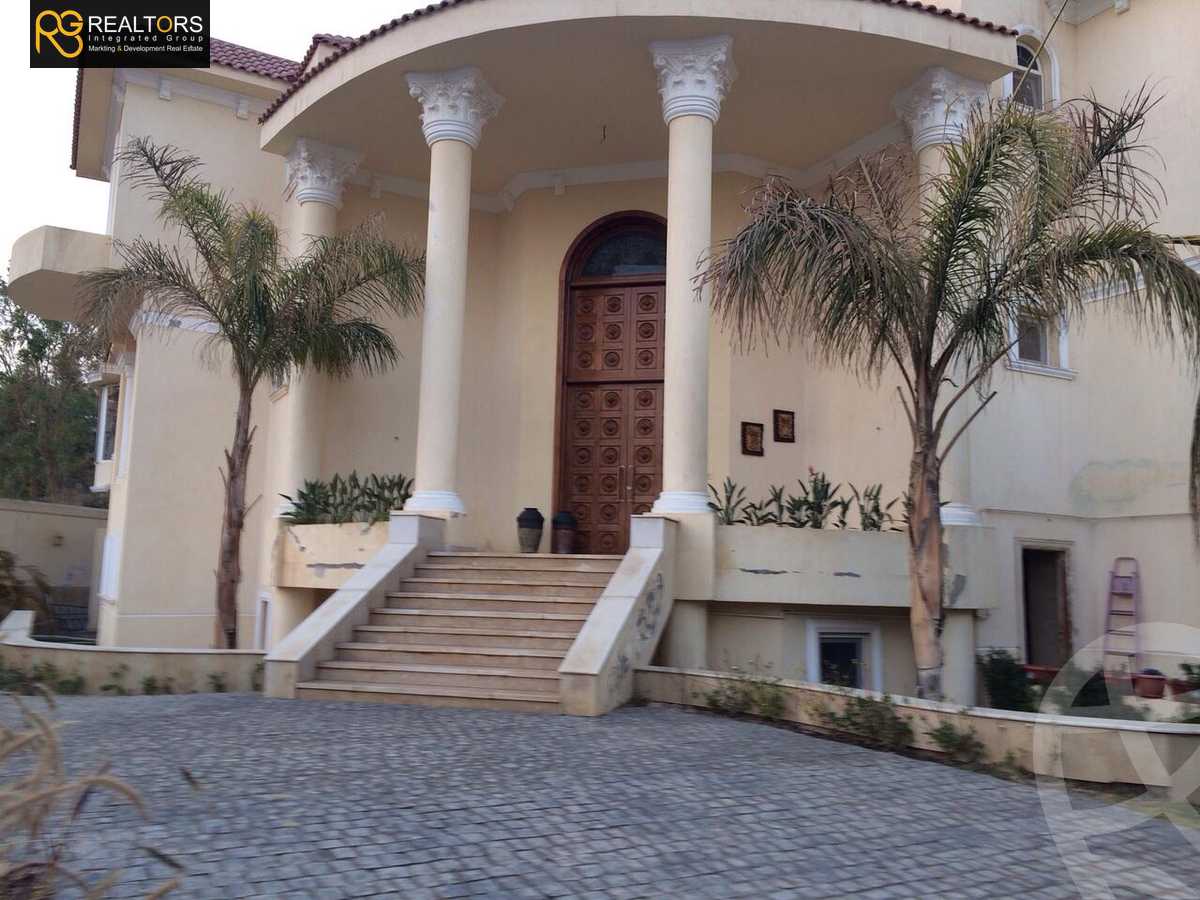 https://aqarmap.com.eg/en/listing/4082157-for-sale-cairo-6th-of-october-compound-royal-hills