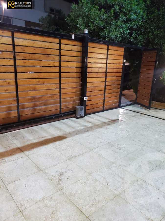 https://aqarmap.com.eg/en/listing/4082413-for-sale-cairo-el-sheikh-zayed-city-compounds-kmbwnd-ljry-swdyk