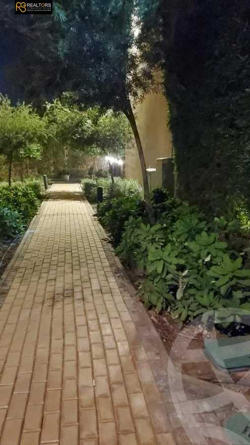 https://aqarmap.com.eg/en/listing/4082413-for-sale-cairo-el-sheikh-zayed-city-compounds-kmbwnd-ljry-swdyk