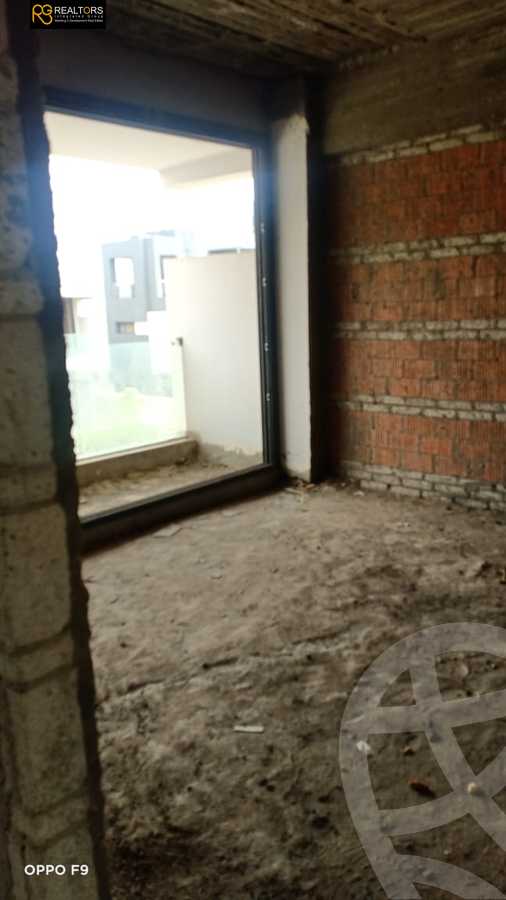 https://aqarmap.com.eg/en/listing/4082967-for-sale-cairo-el-sheikh-zayed-city-compounds-in-sheikh-zayed-el-patio-zahraa