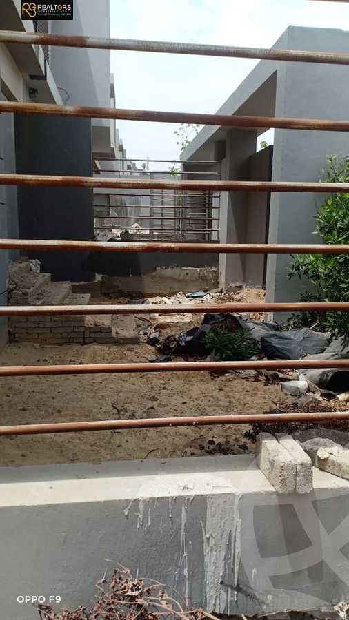 https://aqarmap.com.eg/en/listing/4082967-for-sale-cairo-el-sheikh-zayed-city-compounds-in-sheikh-zayed-el-patio-zahraa