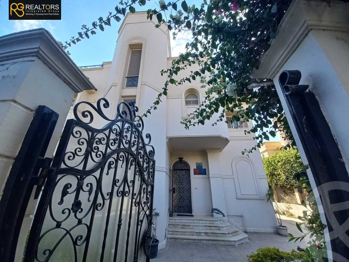 https://aqarmap.com.eg/ar/listing/4083131-for-sale-cairo-el-sheikh-zayed-city-compounds-in-sheikh-zayed-beverly-hills