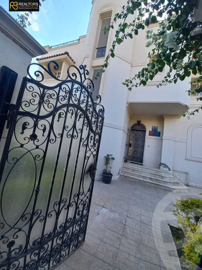 https://aqarmap.com.eg/ar/listing/4083131-for-sale-cairo-el-sheikh-zayed-city-compounds-in-sheikh-zayed-beverly-hills