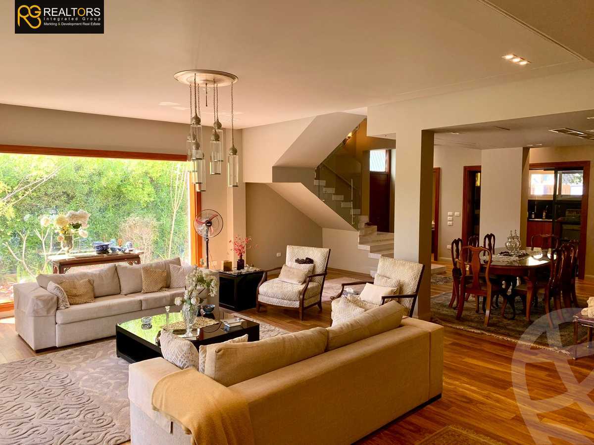 https://aqarmap.com.eg/en/listing/4083161-for-sale-cairo-el-sheikh-zayed-city-compounds-kmbwnd-wyst-twn-swdyk