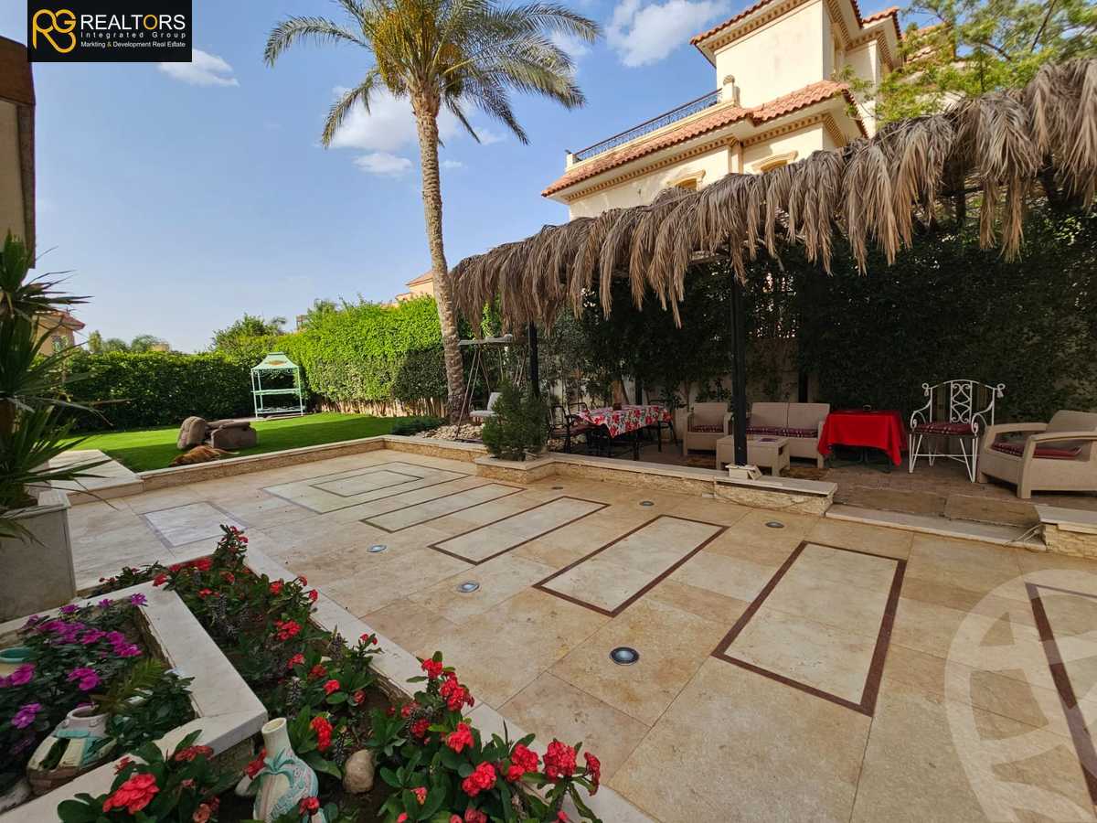 https://aqarmap.com.eg/ar/listing/4083160-for-sale-cairo-el-sheikh-zayed-city-compounds-in-sheikh-zayed-beverly-hills