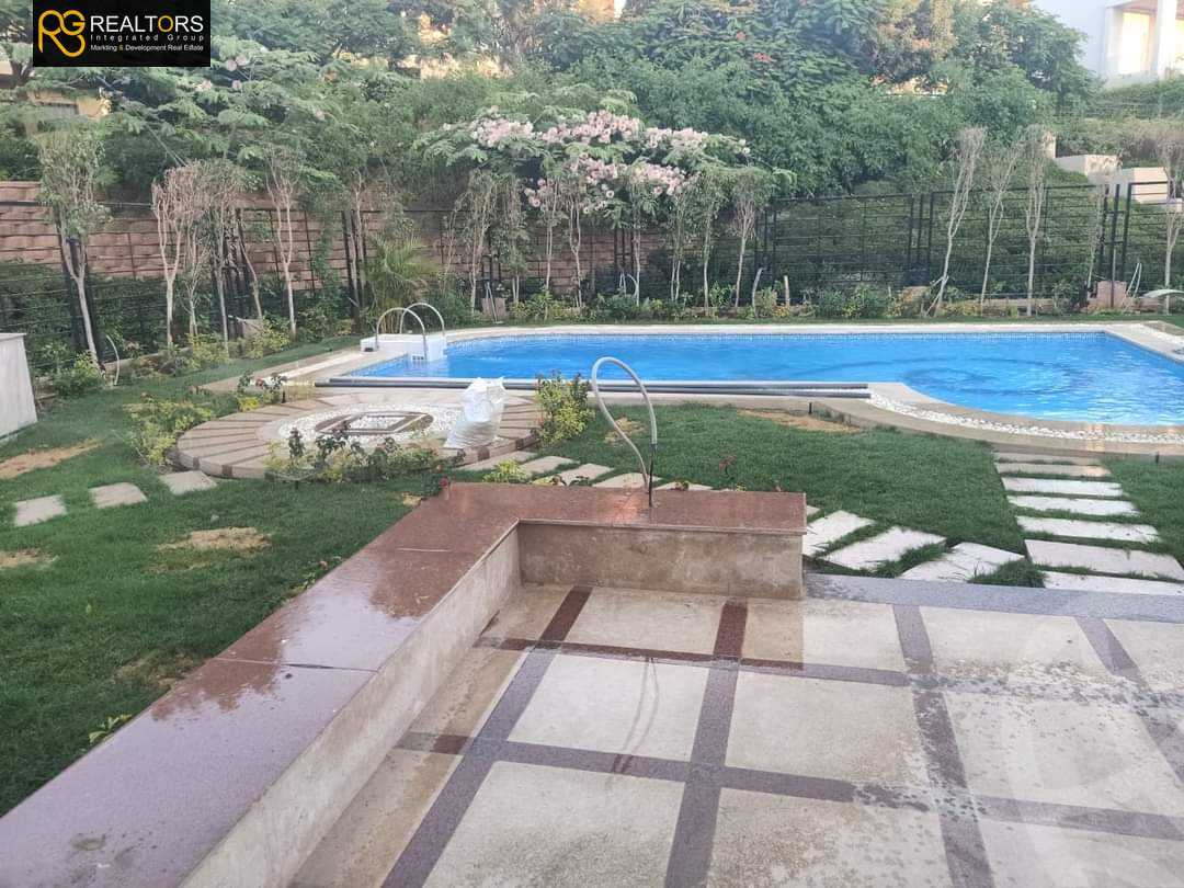 https://aqarmap.com.eg/en/listing/4083181-for-sale-cairo-el-sheikh-zayed-city-compounds-kmbwnd-ljry-swdyk