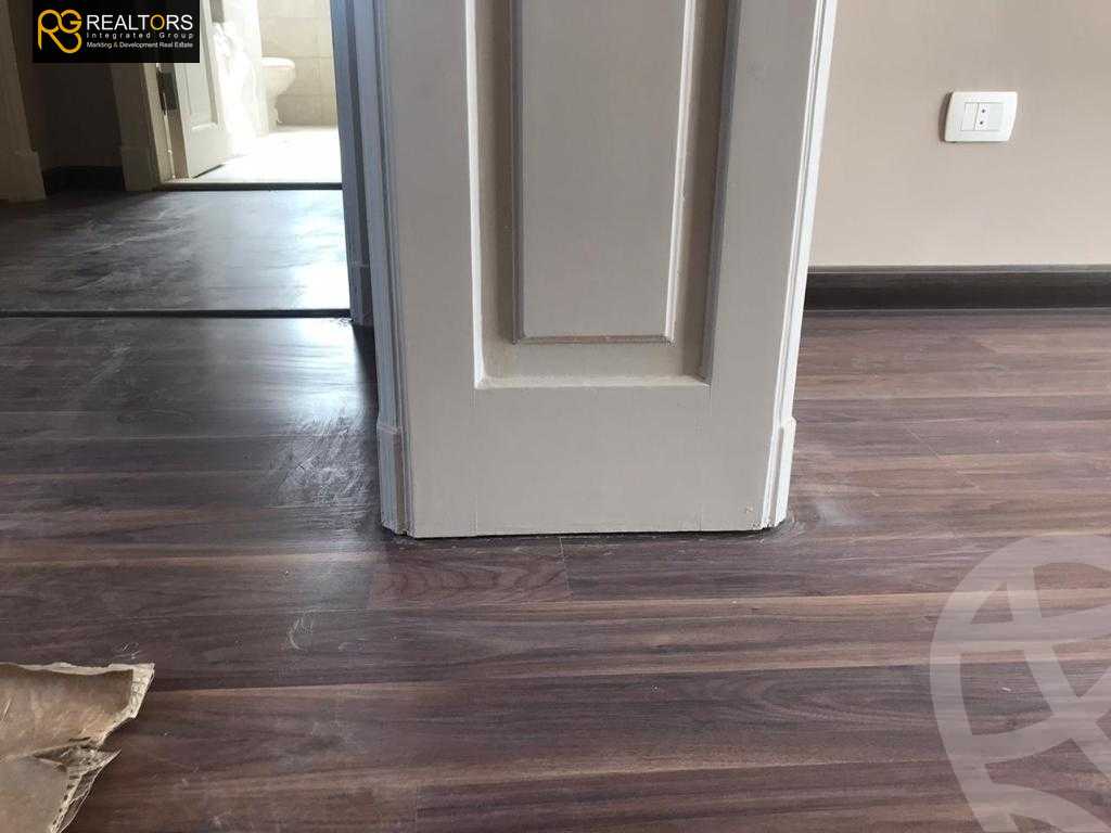 https://aqarmap.com.eg/en/listing/4083199-for-sale-cairo-el-sheikh-zayed-city-compounds-in-sheikh-zayed-palm-hills-october-golf-extension