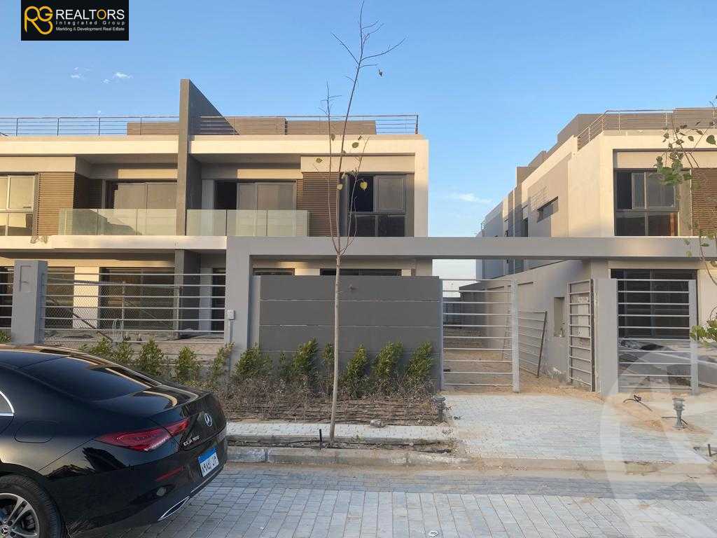 https://aqarmap.com.eg/en/listing/4083624-for-sale-cairo-el-sheikh-zayed-city-compounds-in-sheikh-zayed-el-patio-zahraa