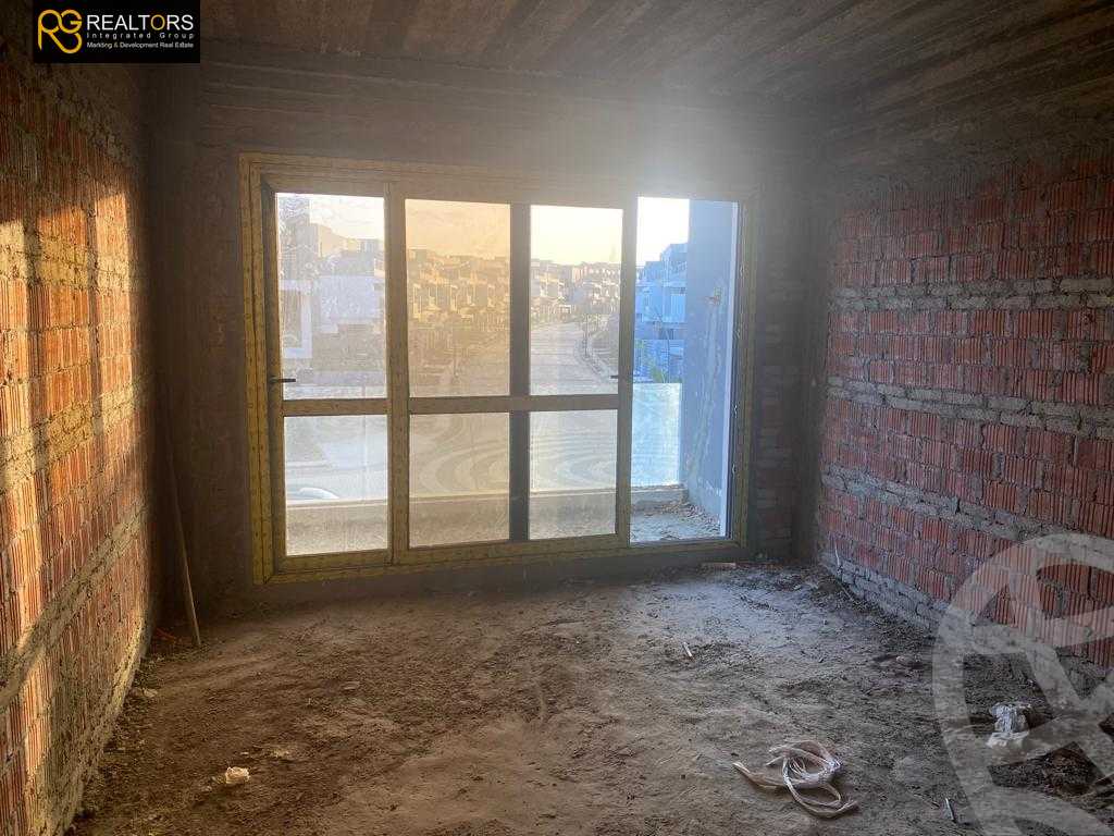 https://aqarmap.com.eg/en/listing/4083624-for-sale-cairo-el-sheikh-zayed-city-compounds-in-sheikh-zayed-el-patio-zahraa