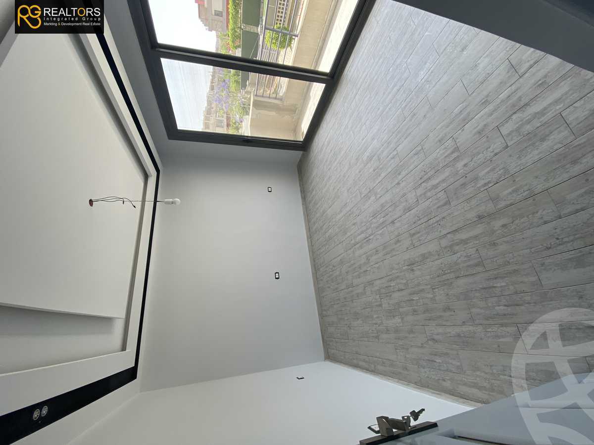 https://aqarmap.com.eg/en/listing/4083662-for-sale-cairo-6th-of-october-compound-reem-residence