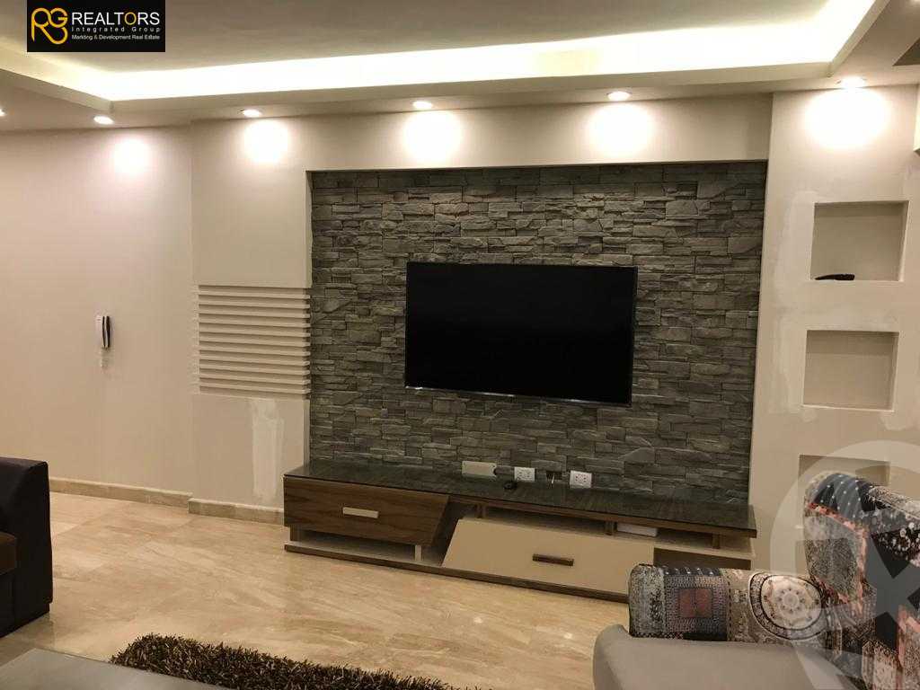 https://aqarmap.com.eg/en/listing/4085394-for-sale-cairo-el-sheikh-zayed-city-compounds-in-sheikh-zayed-pyramids-walk