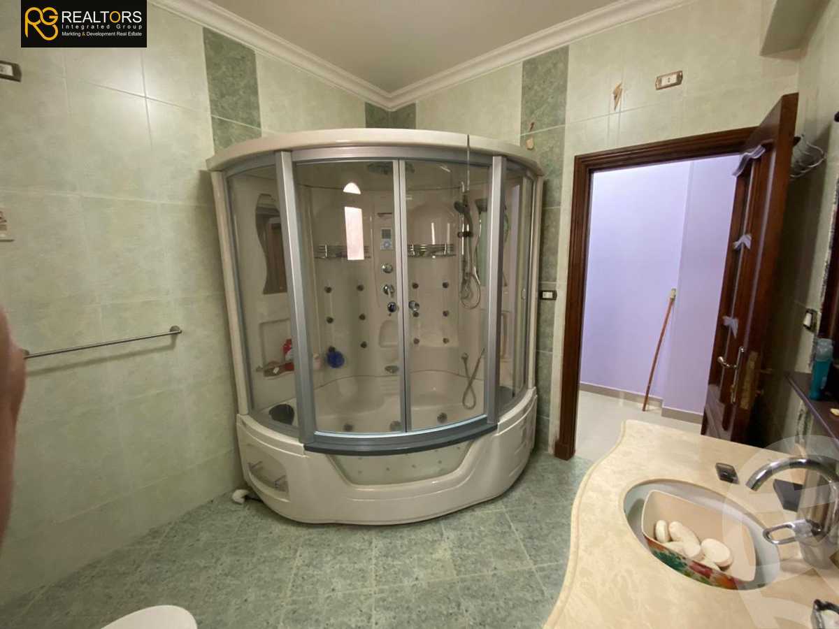 https://aqarmap.com.eg/ar/listing/4085569-for-sale-cairo-el-sheikh-zayed-city-compounds-in-sheikh-zayed-beverly-hills