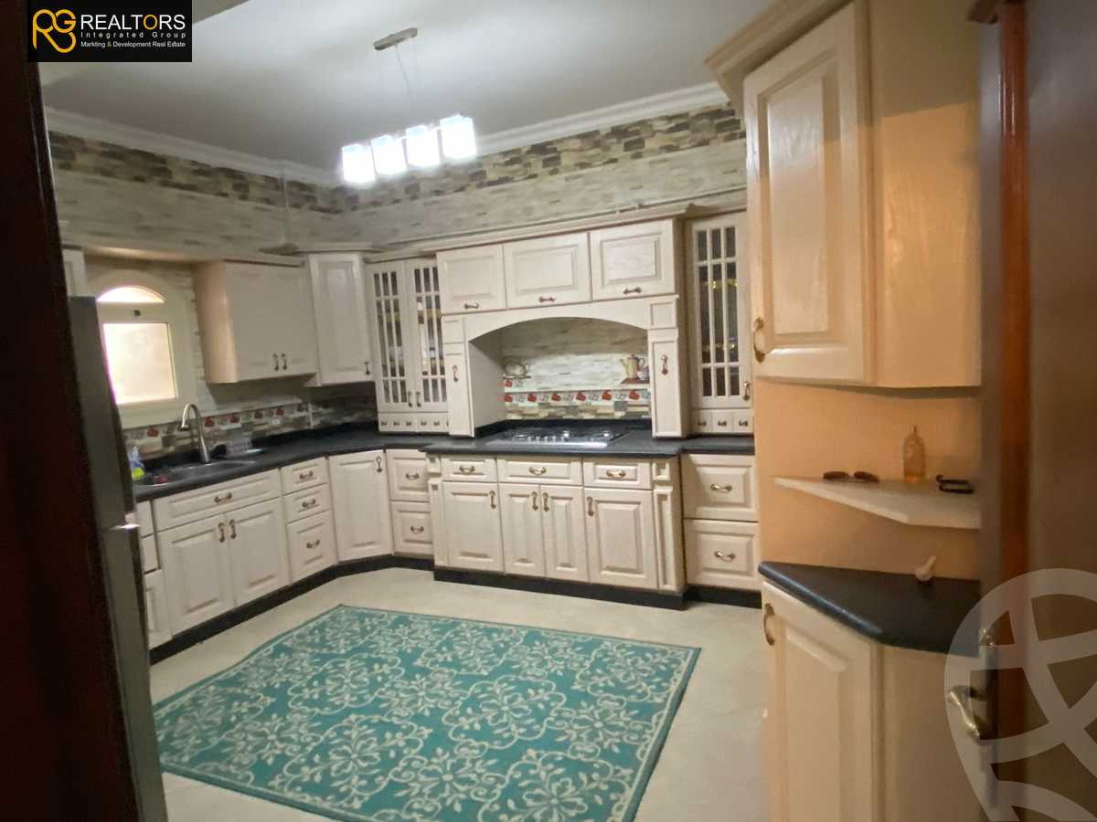 https://aqarmap.com.eg/ar/listing/4085569-for-sale-cairo-el-sheikh-zayed-city-compounds-in-sheikh-zayed-beverly-hills