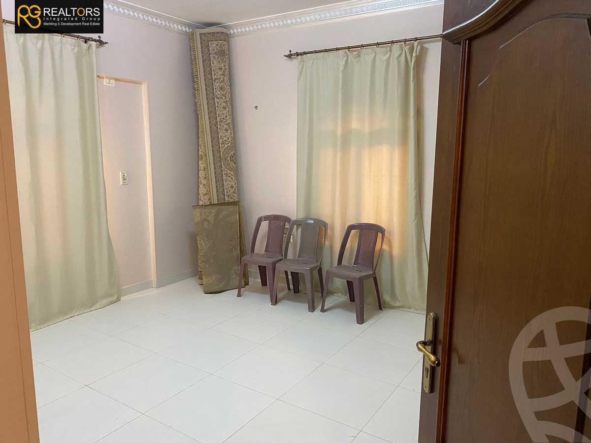 https://aqarmap.com.eg/ar/listing/4085569-for-sale-cairo-el-sheikh-zayed-city-compounds-in-sheikh-zayed-beverly-hills