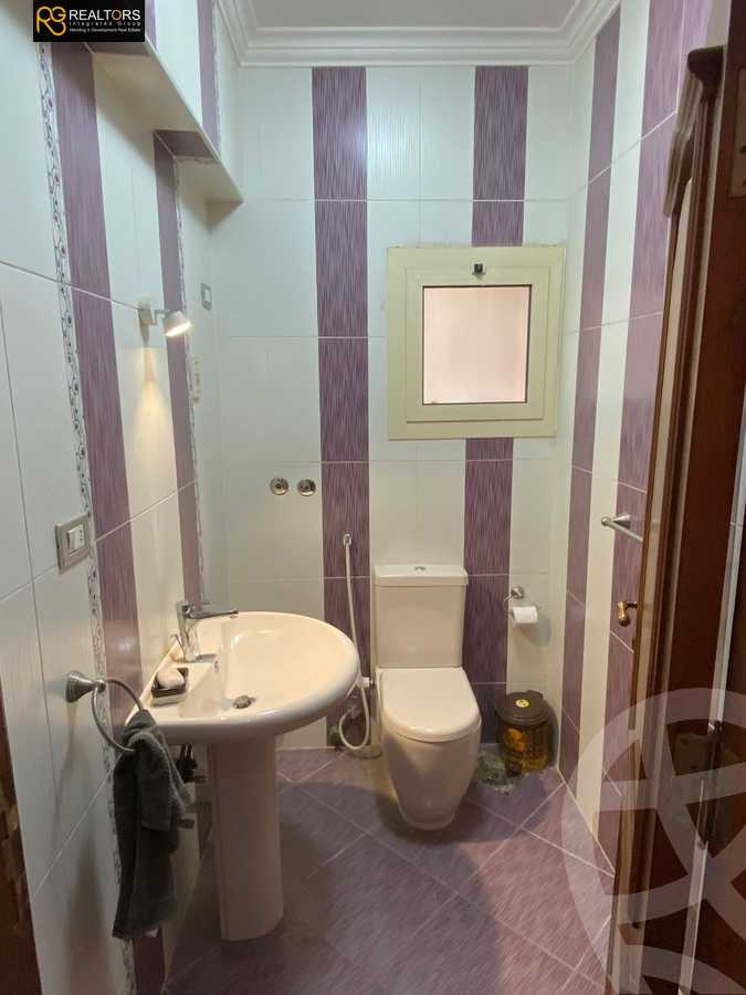 https://aqarmap.com.eg/ar/listing/4085569-for-sale-cairo-el-sheikh-zayed-city-compounds-in-sheikh-zayed-beverly-hills
