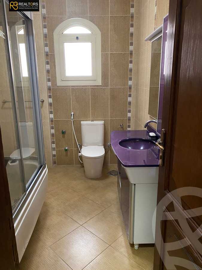 https://aqarmap.com.eg/ar/listing/4085569-for-sale-cairo-el-sheikh-zayed-city-compounds-in-sheikh-zayed-beverly-hills