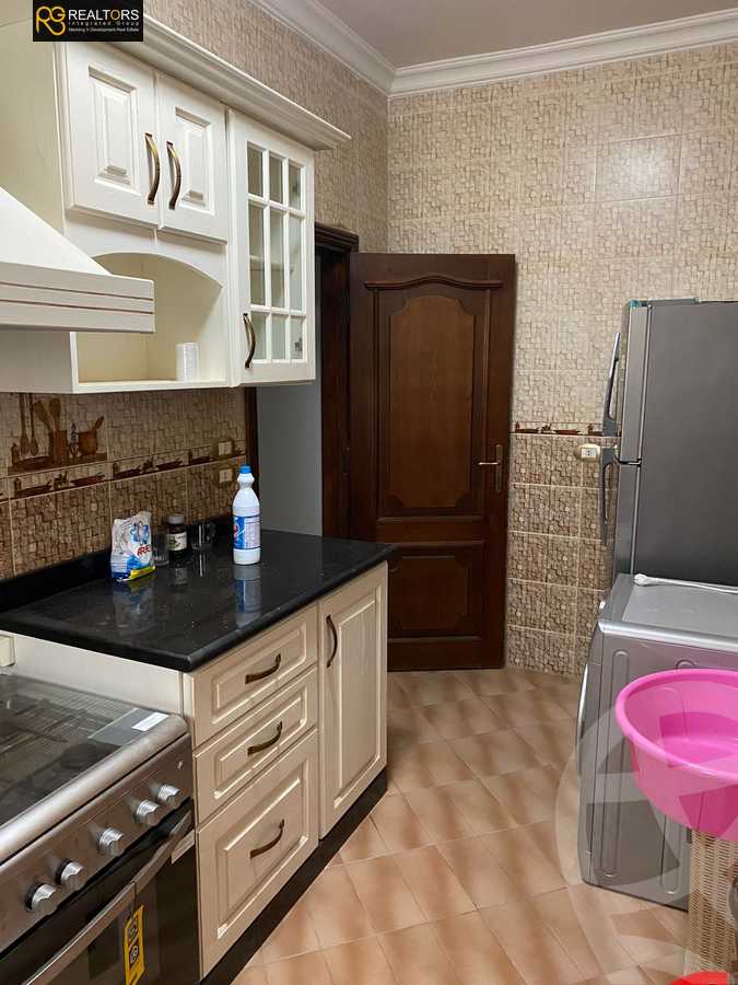 https://aqarmap.com.eg/ar/listing/4085569-for-sale-cairo-el-sheikh-zayed-city-compounds-in-sheikh-zayed-beverly-hills