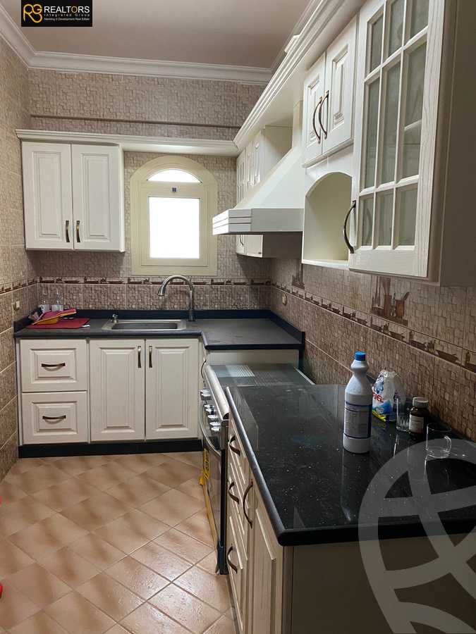 https://aqarmap.com.eg/ar/listing/4085569-for-sale-cairo-el-sheikh-zayed-city-compounds-in-sheikh-zayed-beverly-hills